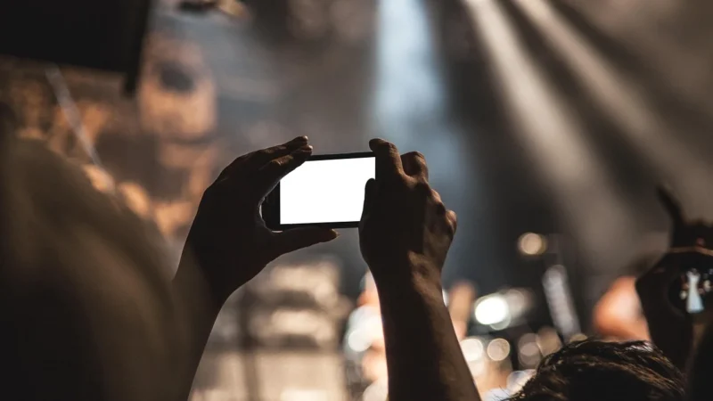 Vplyv digitálneho veku na organizáciu koncertov